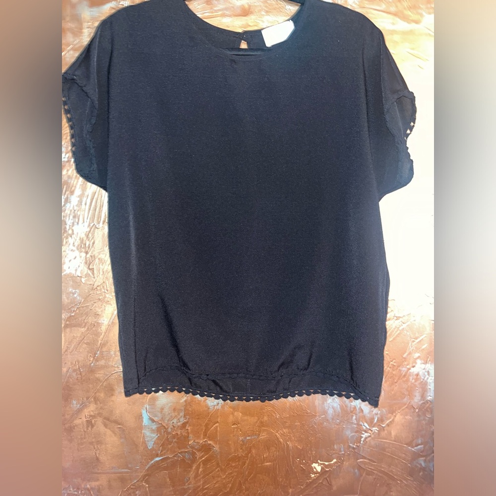 Black shirt
